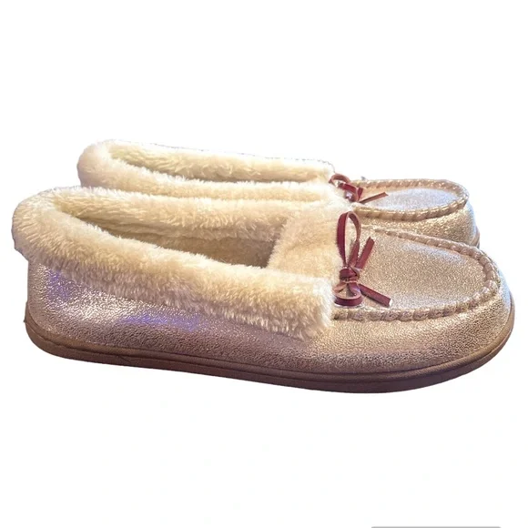 Old Navy Champagne /Rose Gold Colored Faux Fur Slippers - Picture 2 of 7